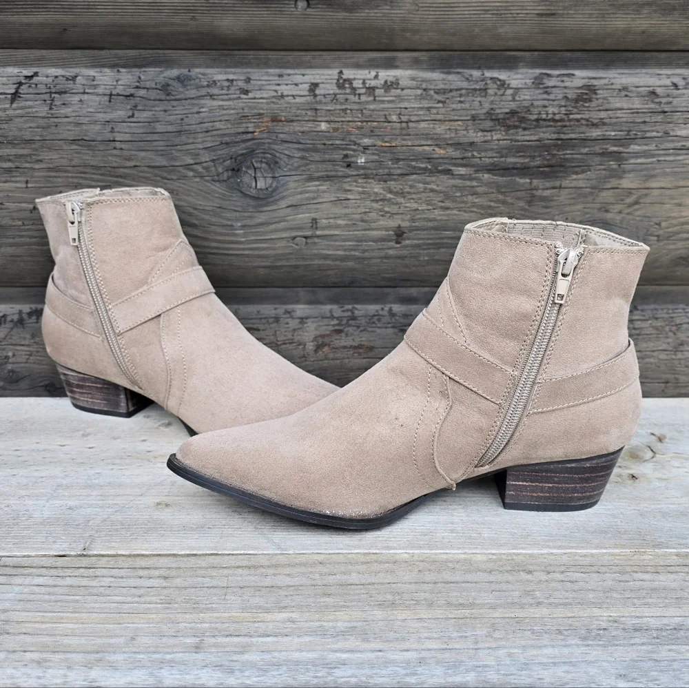Modern Rush NEW Marta Modern Western Boho Harness Booties 7.5M